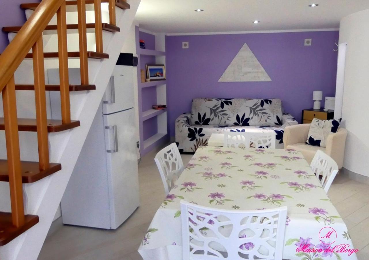 Casa Vacanza Vieste In Centro - Maison Del Borgo Bagian luar foto